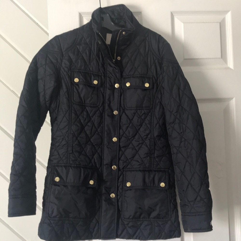 Fitted puffer jacket